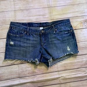 Women’s Distressed Abercrombie & Fitch Shorts sz 6